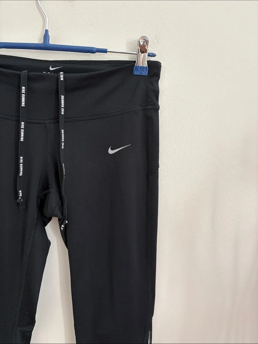 Nike Black Dri-Fit Performance Leggings with Patterned along Leg